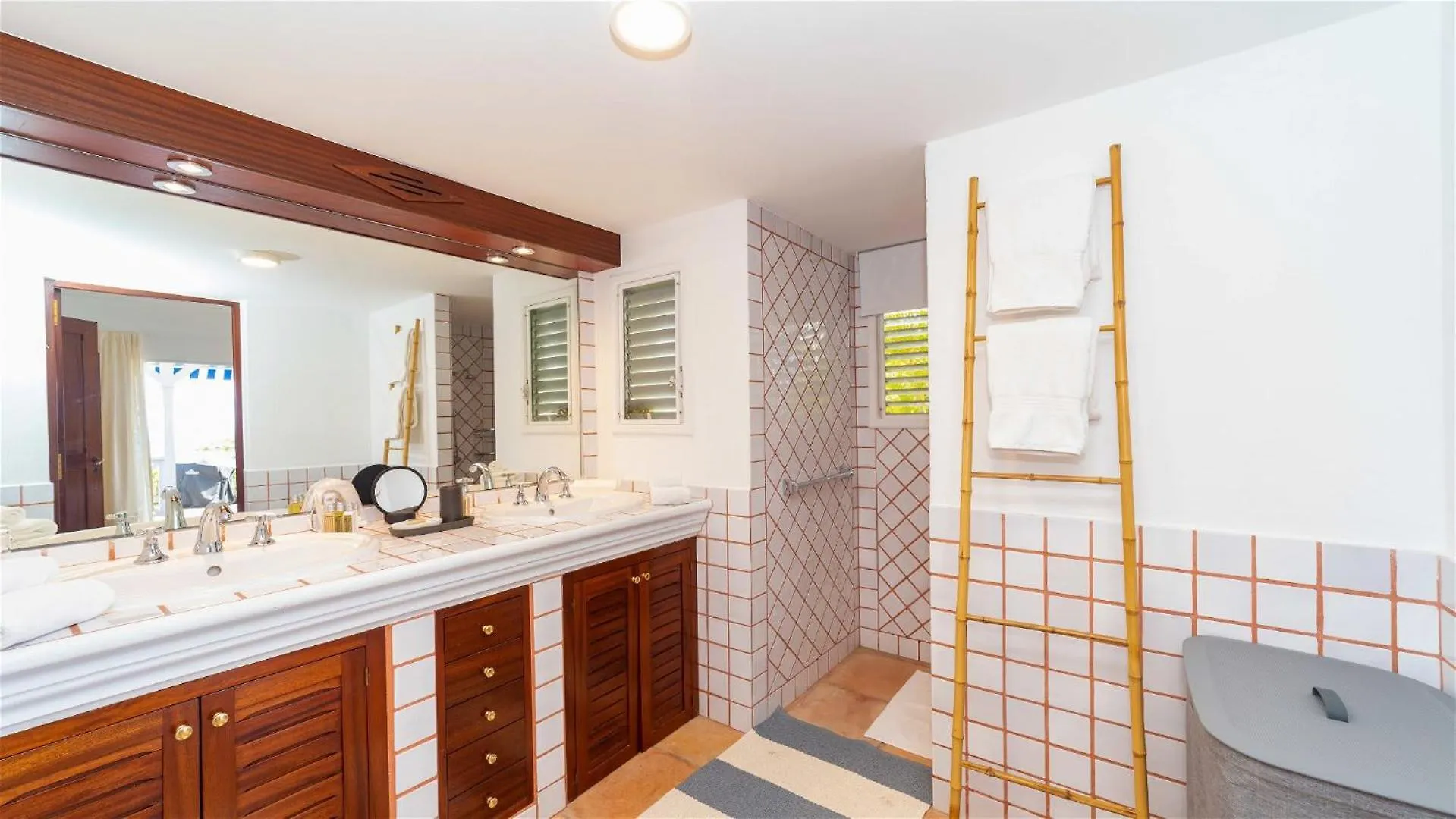 Ideally Located Gorgeous Villa St. Barthelemy