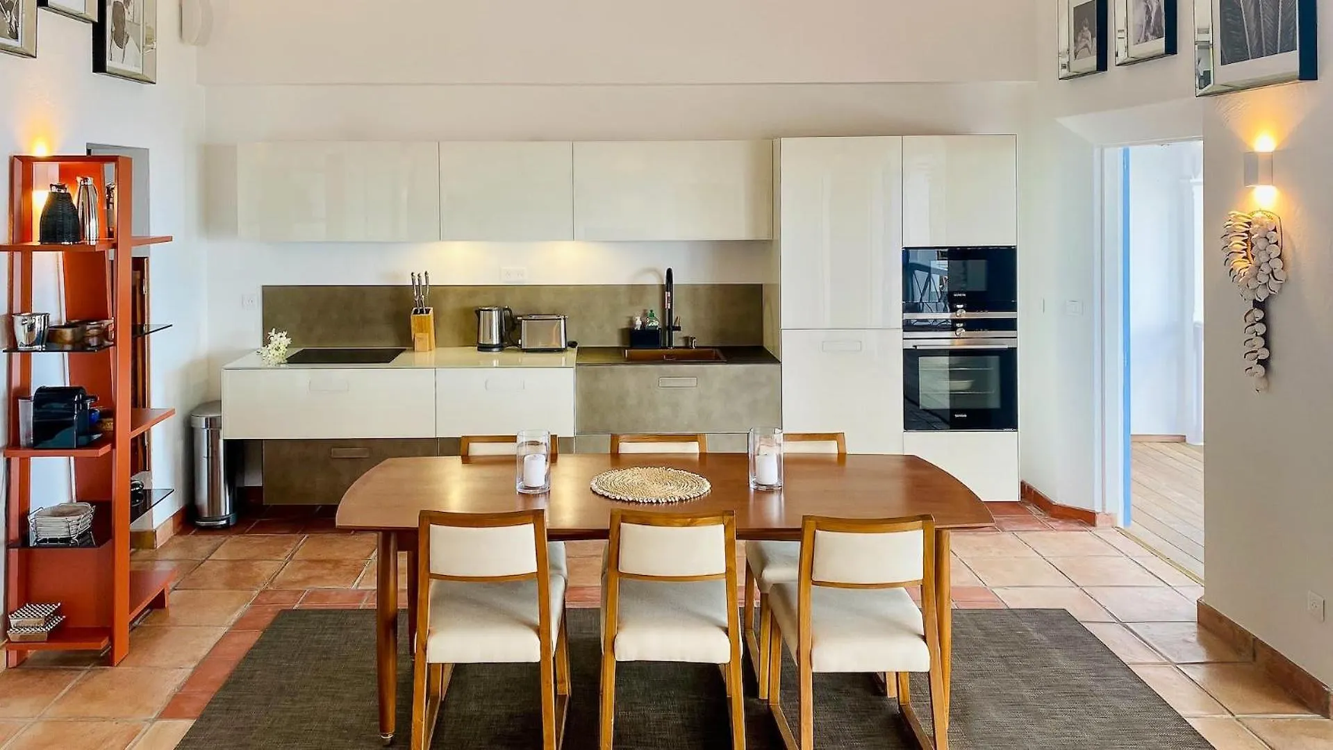 Ideally Located Gorgeous Villa St. Barthelemy Saint-Barthelemy